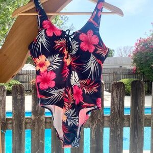 Pink by Victoria's Secret Floral Tie-Front One-Piece‎ Swimsuit Womens Sz Medium